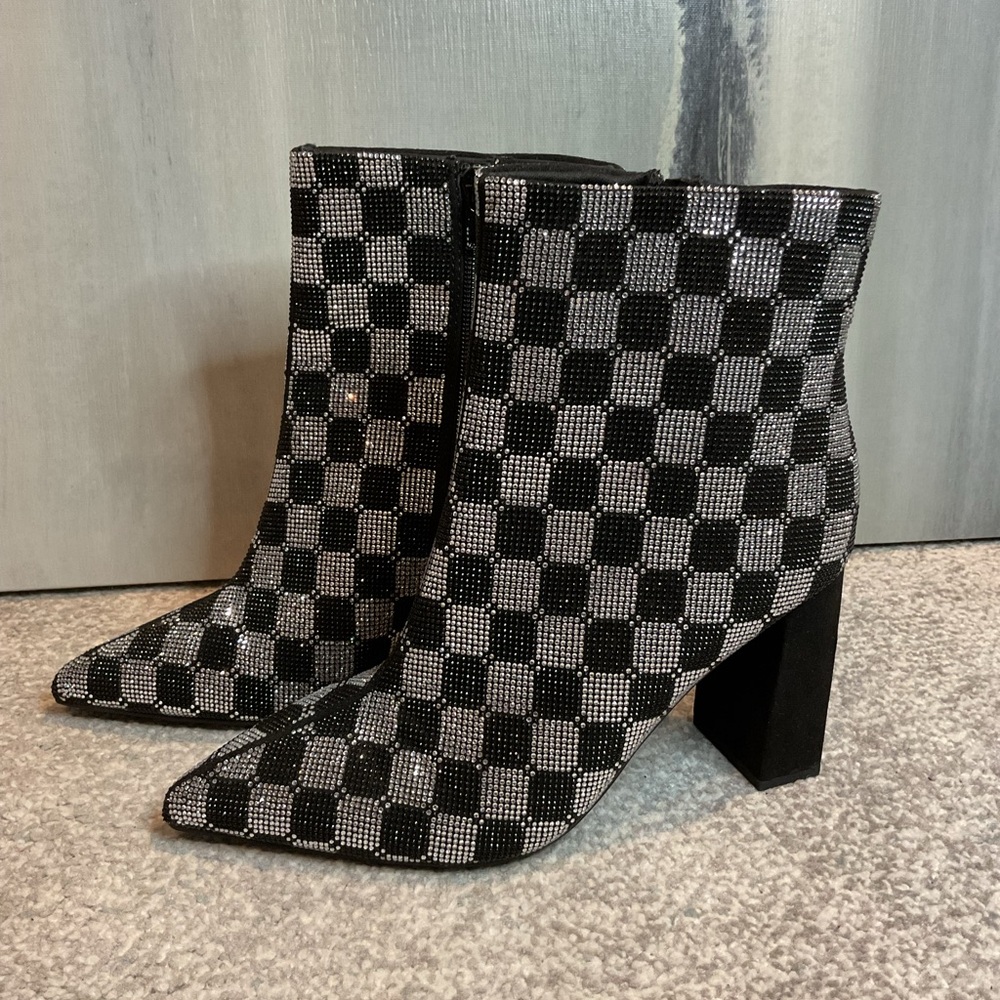 Wild Pair Ingridd Black & White Checkered Rhinestone Booties - Size 7 (NIB) - Picture 6 of 16